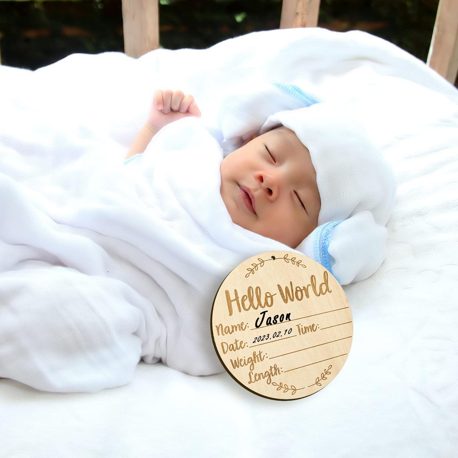 LUTER Baby Announcement Sign with Ink Pad and Handprint Space