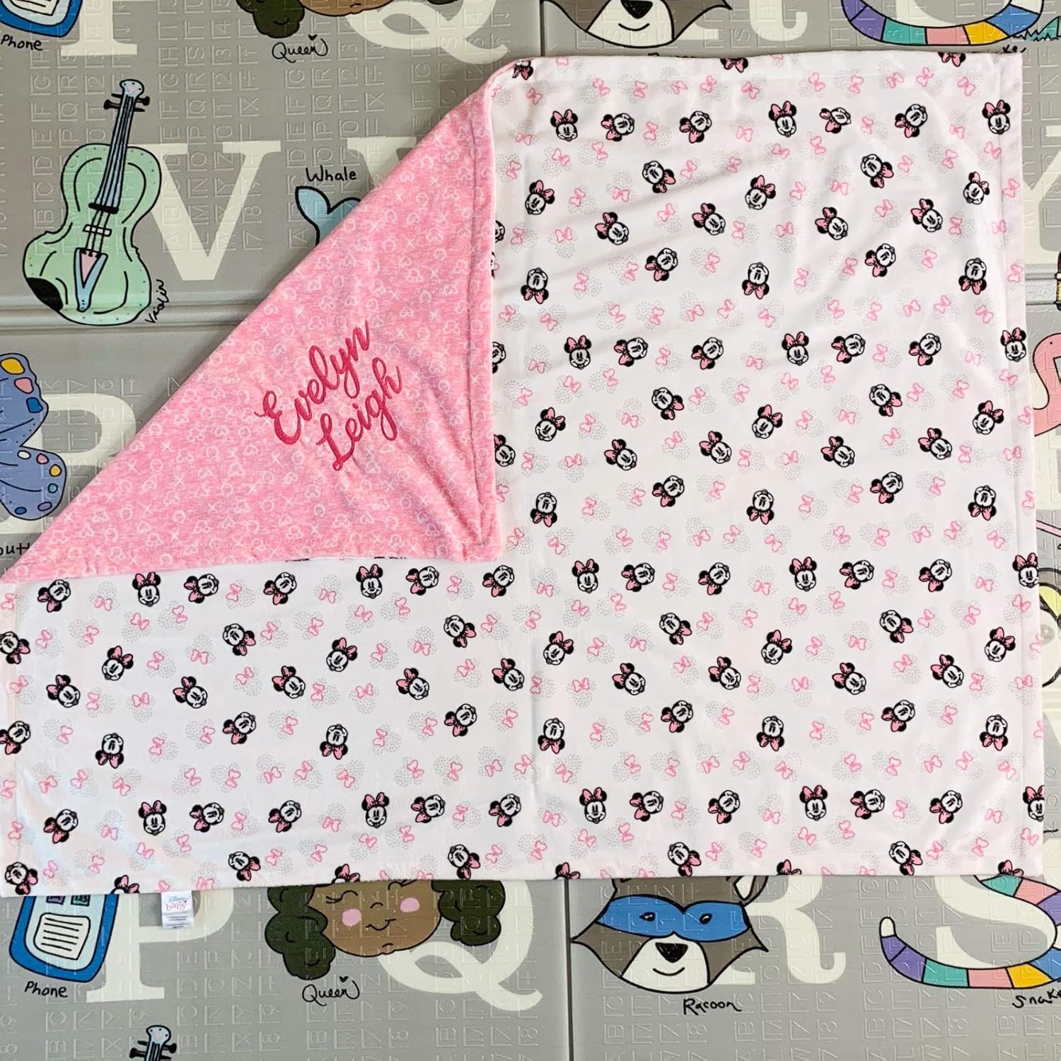 Personalized Disney Minnie Mouse Baby Blanket 1